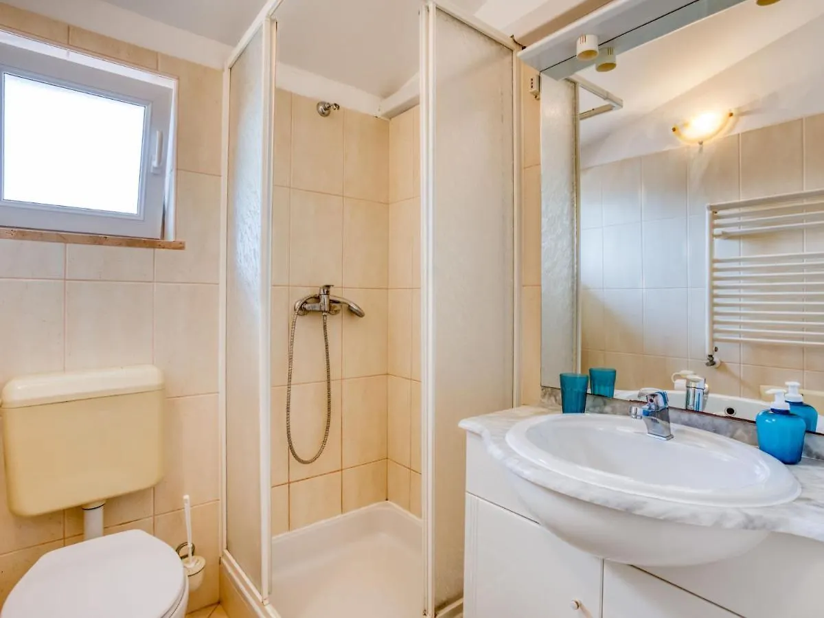 Apartment Daria-3 By Interhome
